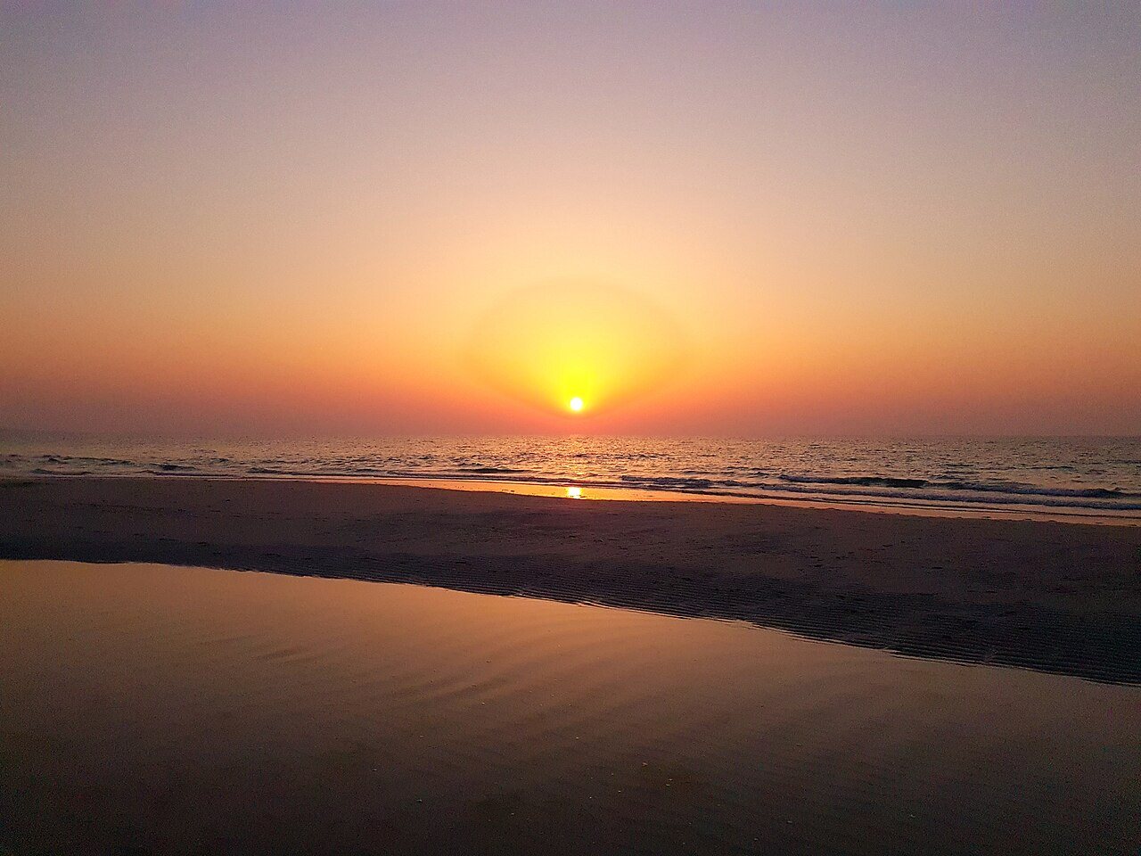 Saadiyat Beach scenery; broader Saadiyat Island setting, not a confirmed photograph of Kai Beach