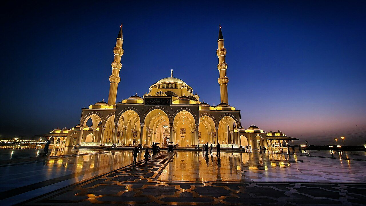 Sharjah Mosque in Sharjah