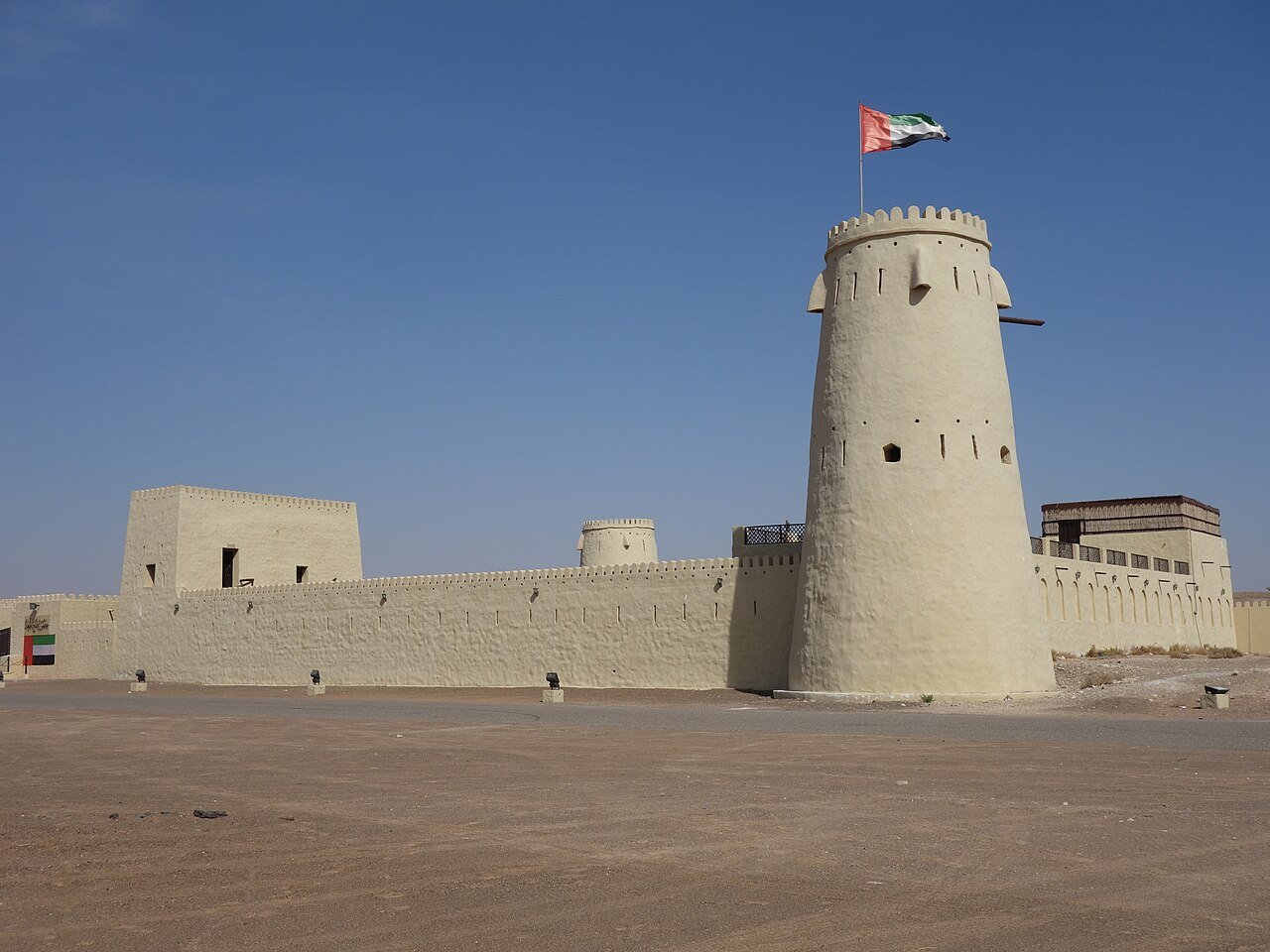 Falaj Al Mualla Fort in the oasis district